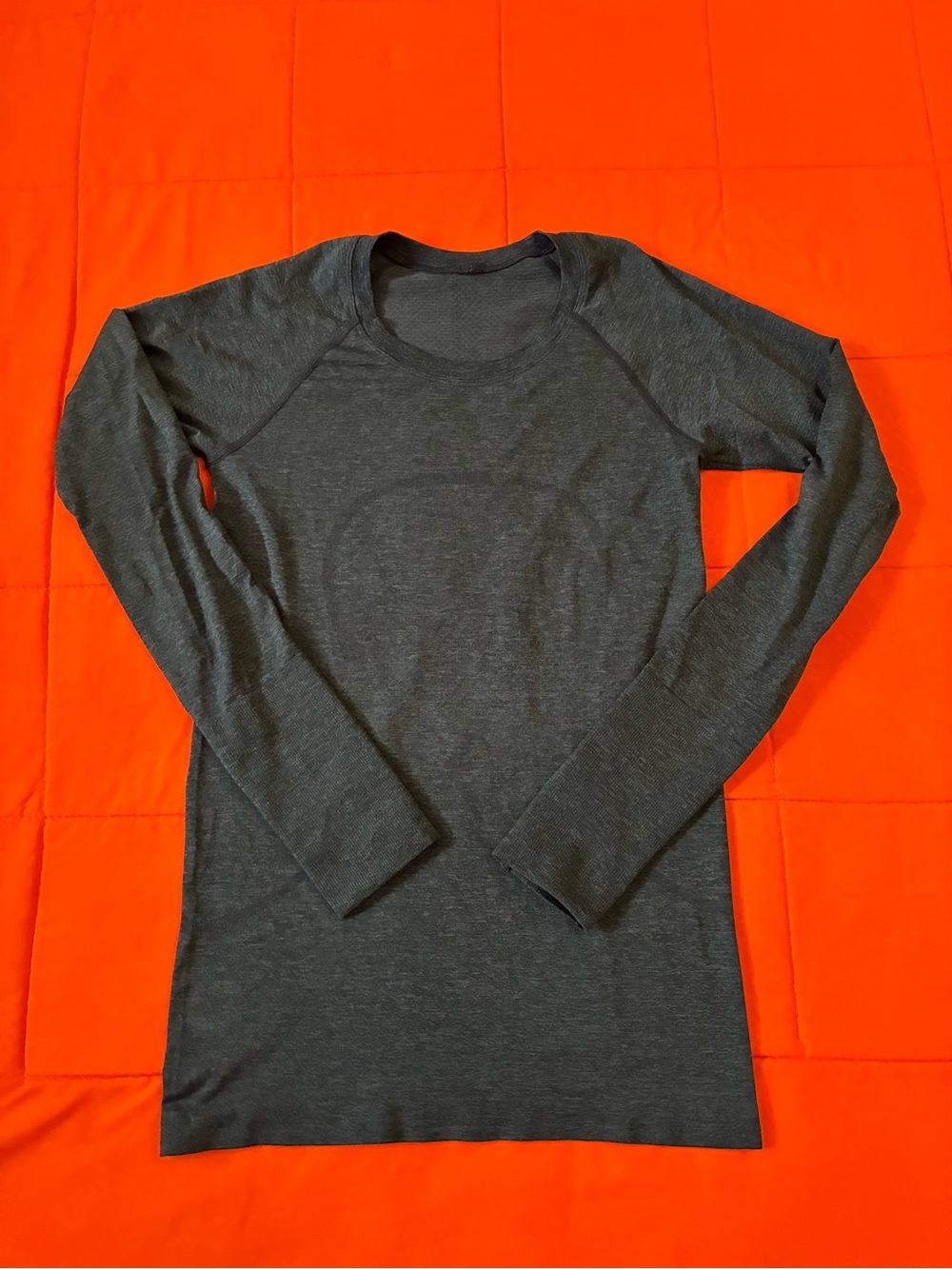 Lululemon Swiftly Shirt Womens 6 Blue Long Sleeve Yoga Run Gym & Running